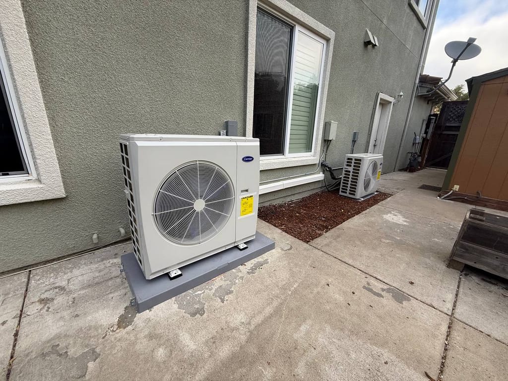 New Carrier 19 SEER heat pump outdoor unit installed in San Ramon